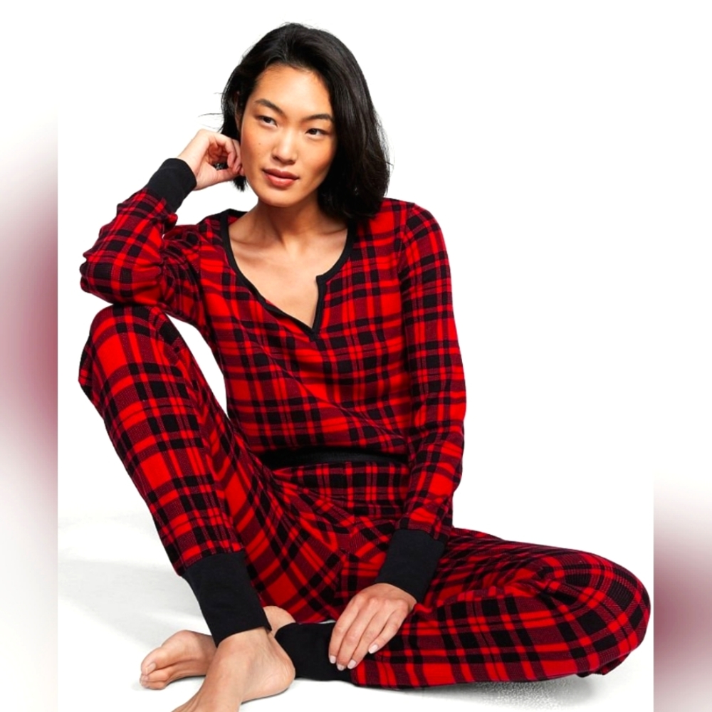 Victoria's Secret Thermal Pajama Set Size Small Long